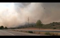 Más de un centenar de efectivos trabajan en el incendio forestal de Liétor