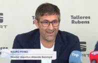Pedro Sanchez viste la camiseta del Albacete Balompié