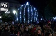 Las luces de Navidad ya iluminan las calles de Albacete