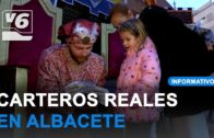 Los Carteros Reales reciben a los niños en los barrios de Albacete