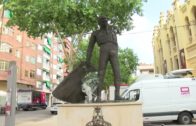Ofrenda homenaje a varios toreros en la Plaza de Toros de Albacete