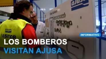 Visita de los bomberos al Parque Empresarial de Ajusa