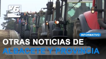 Agricultores de Albacete se movilizan en el puerto de Valencia